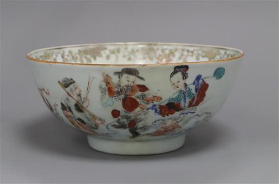 A Chinese Qianlong bowl diameter 19.5cm